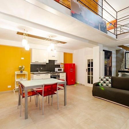 Joivy Vibrant Open-Plan Apt For 6 In Historic Centre Apartment Genoa Bagian luar foto