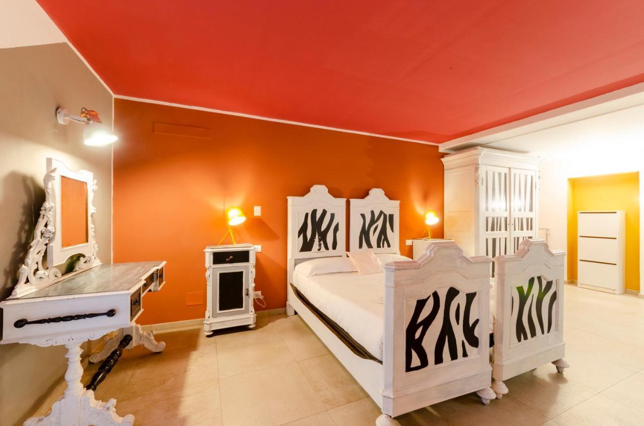 Joivy Vibrant Open-Plan Apt For 6 In Historic Centre Apartment Genoa Bagian luar foto
